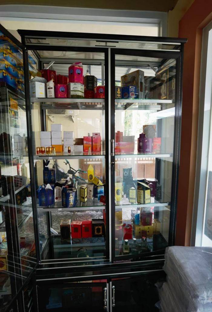 Aneka Parfum Timur Tengah